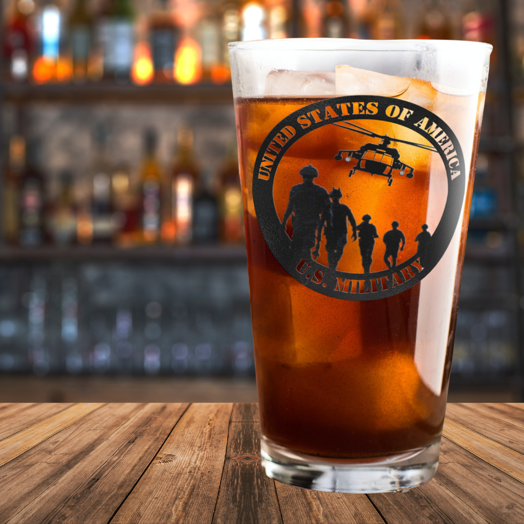 Patrol with Black Hawk Round (Beer Glass)