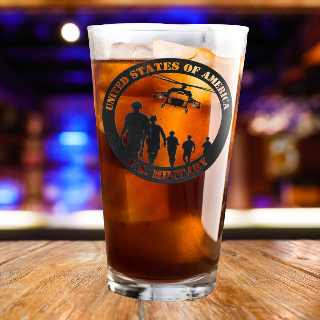 Patrol with Black Hawk Round (Beer Glass)